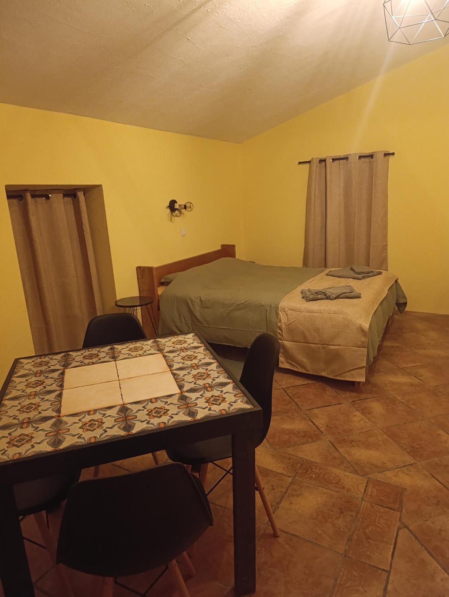 Bed and Breakfast Mas Pitre Бесалу Экстерьер фото